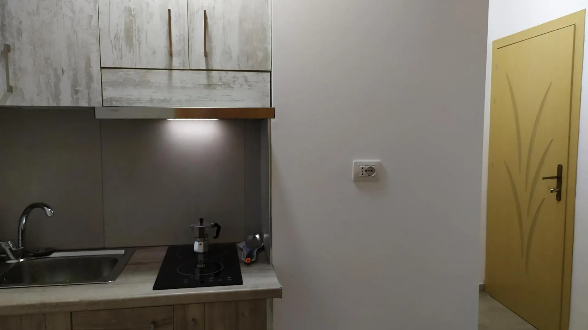 Dinamo Evoo Apartments Tirana