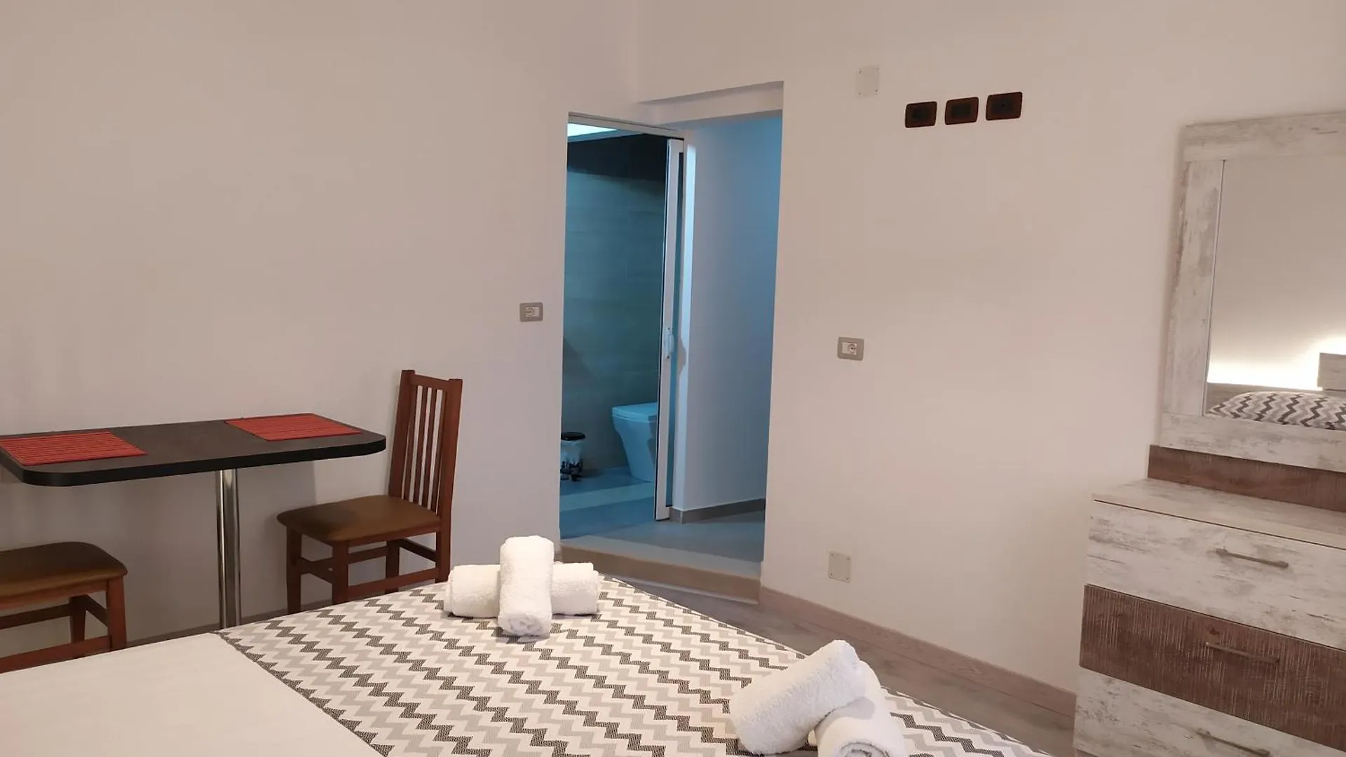 Dinamo Evoo Apartments Tirana