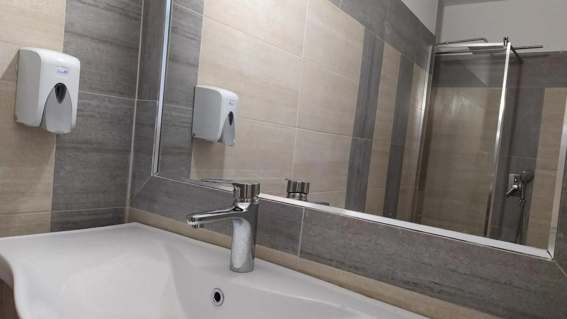 Dinamo Evoo Apartments Tirana